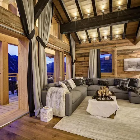 Chalet Verbier: A Chic Sanctuary Amidst Apartment *